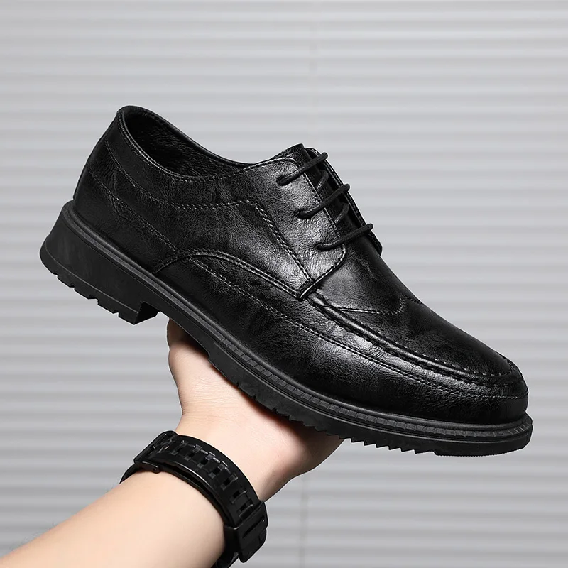Men Shoes Louboutin - Chaussures en cuir à lacets pour