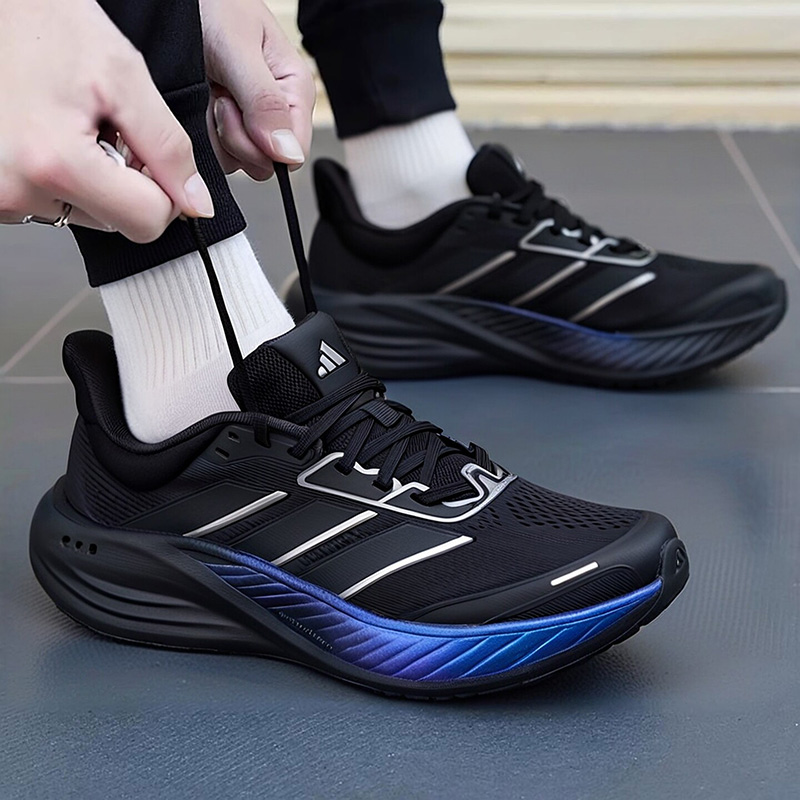 Men Shoes Running Adidas - Nouvelles baskets Adidas LC3751 noires et