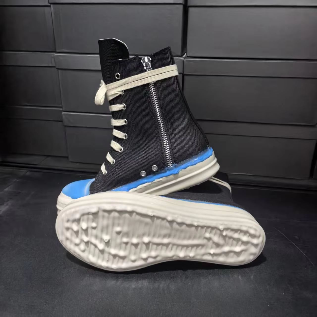 Canvas Sneaker High - Bottes à lacets pour femmes au